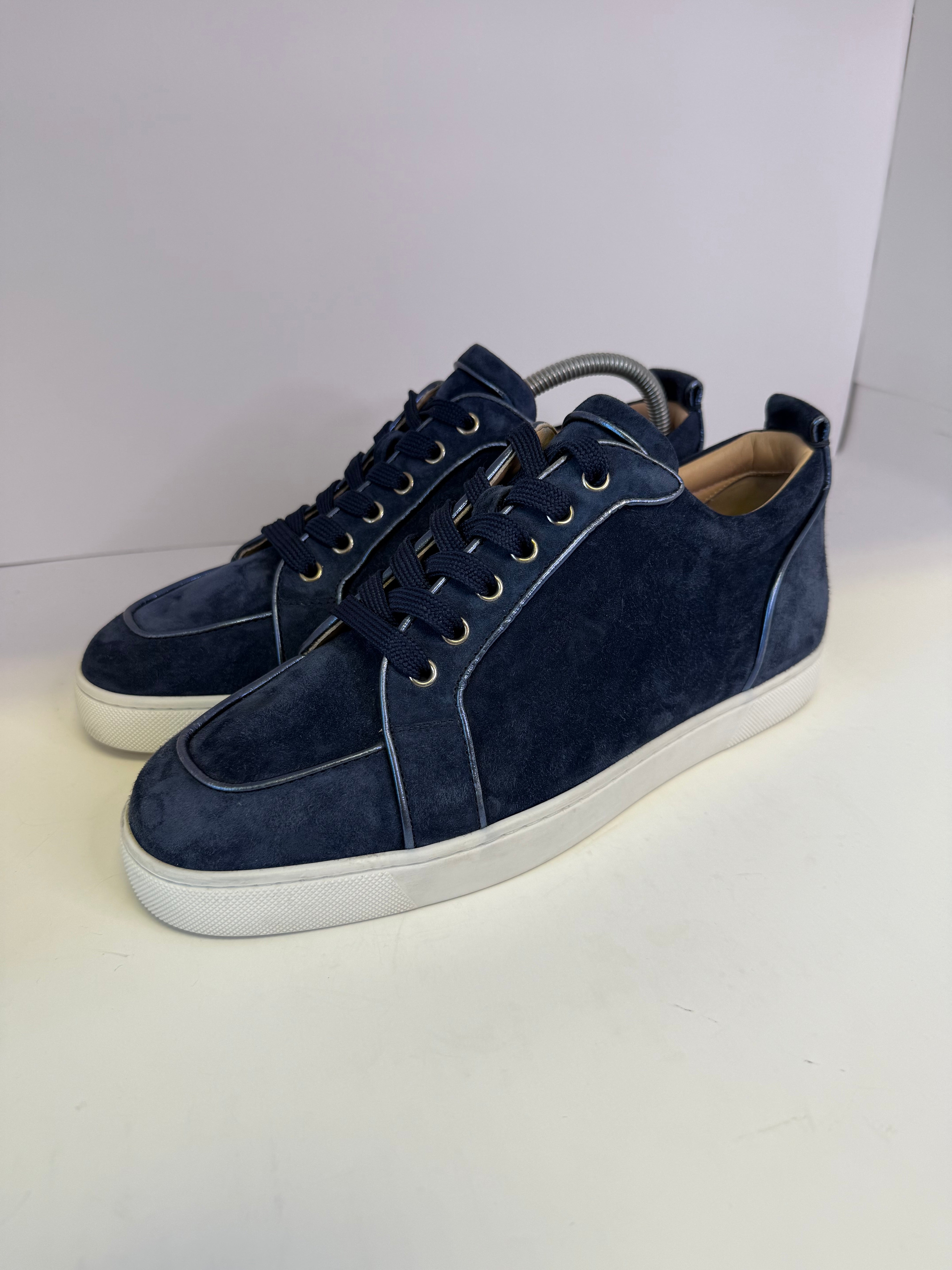 RED BOTTOM SIZE 43 (10-10.5)