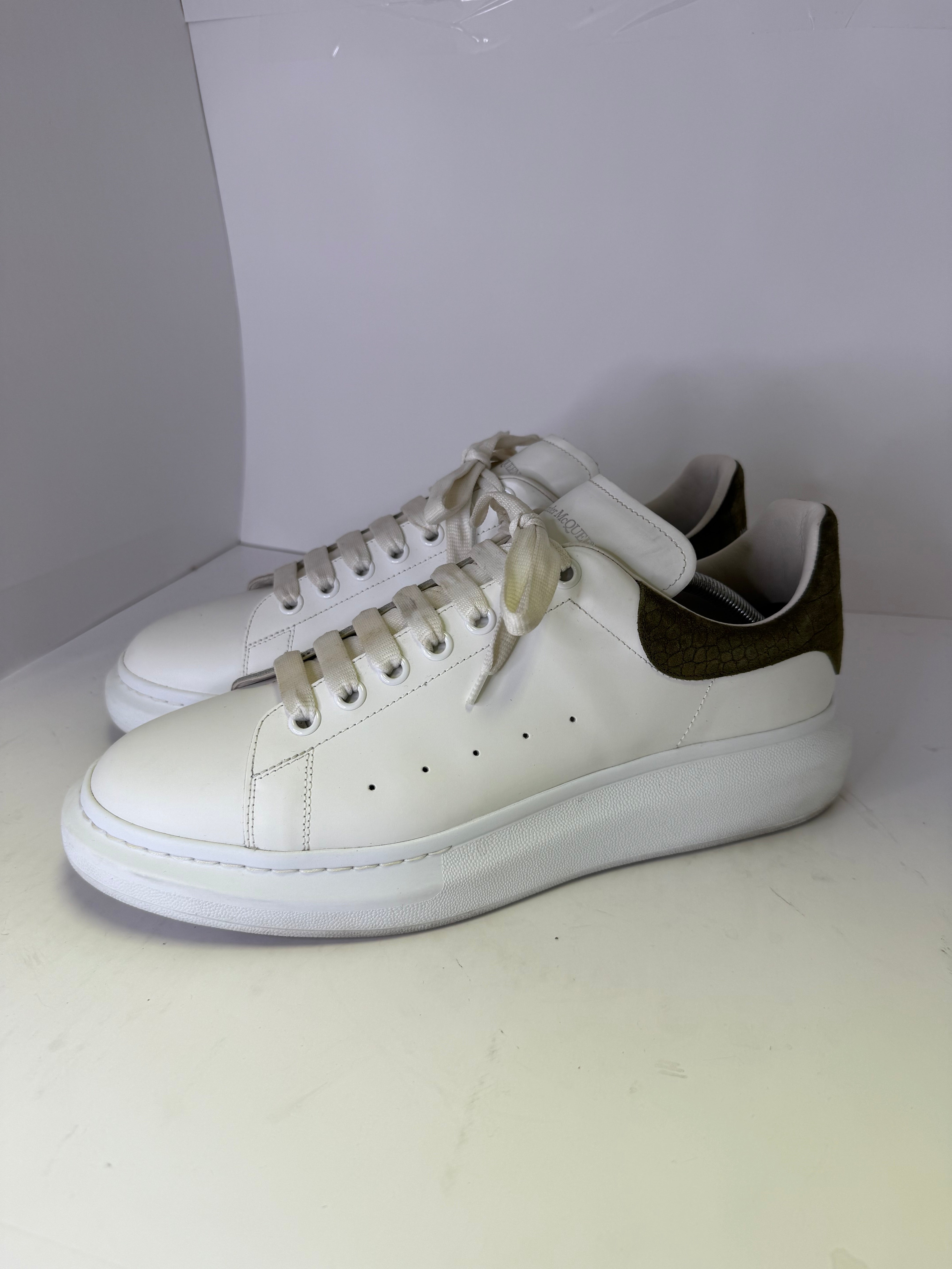 ALEXANDER MCQUEEN SIZE 46 (US 13-13.5)