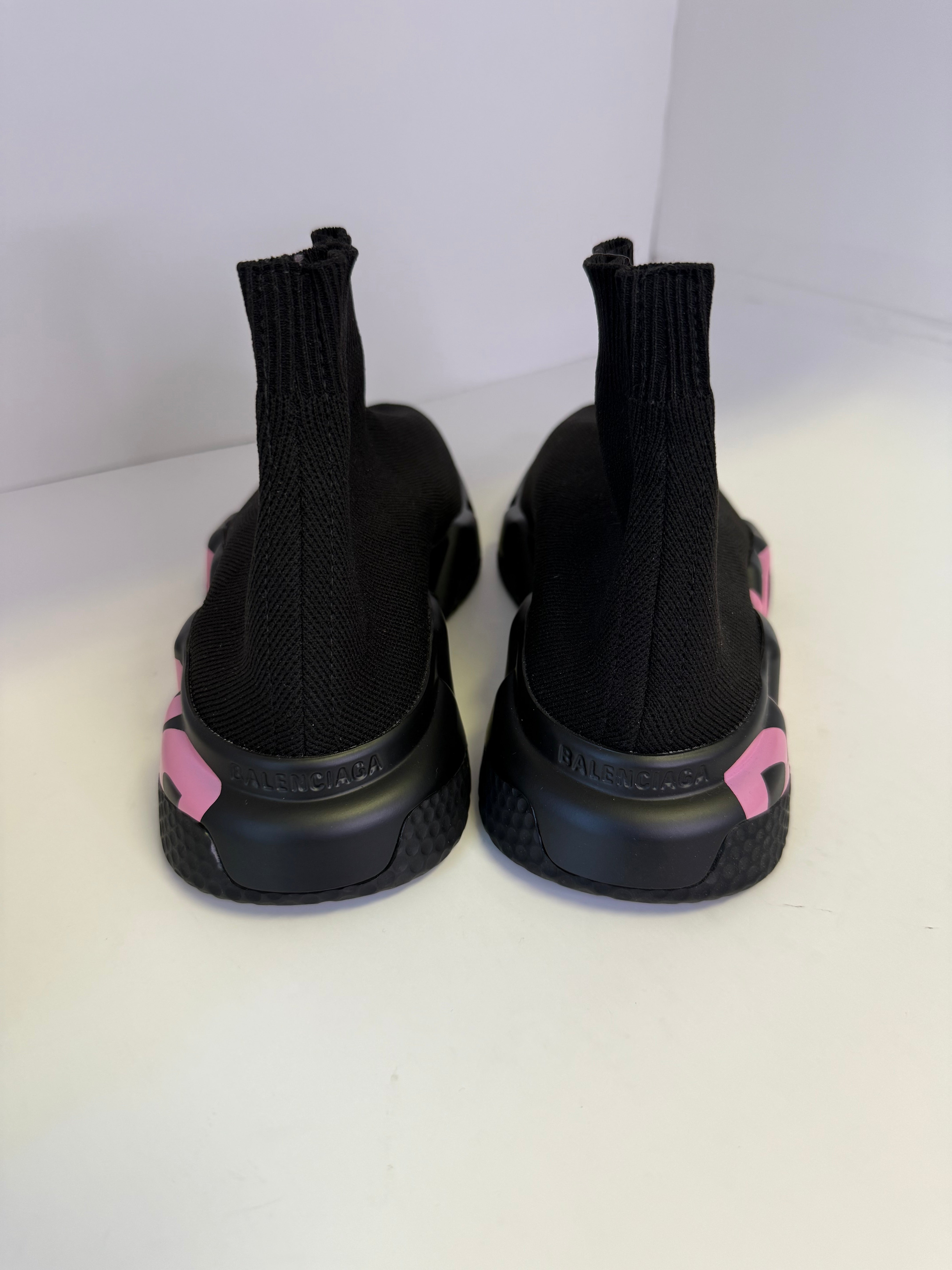 BALENCIAGA SOCKS SIZE 38 (US 5-5.5)