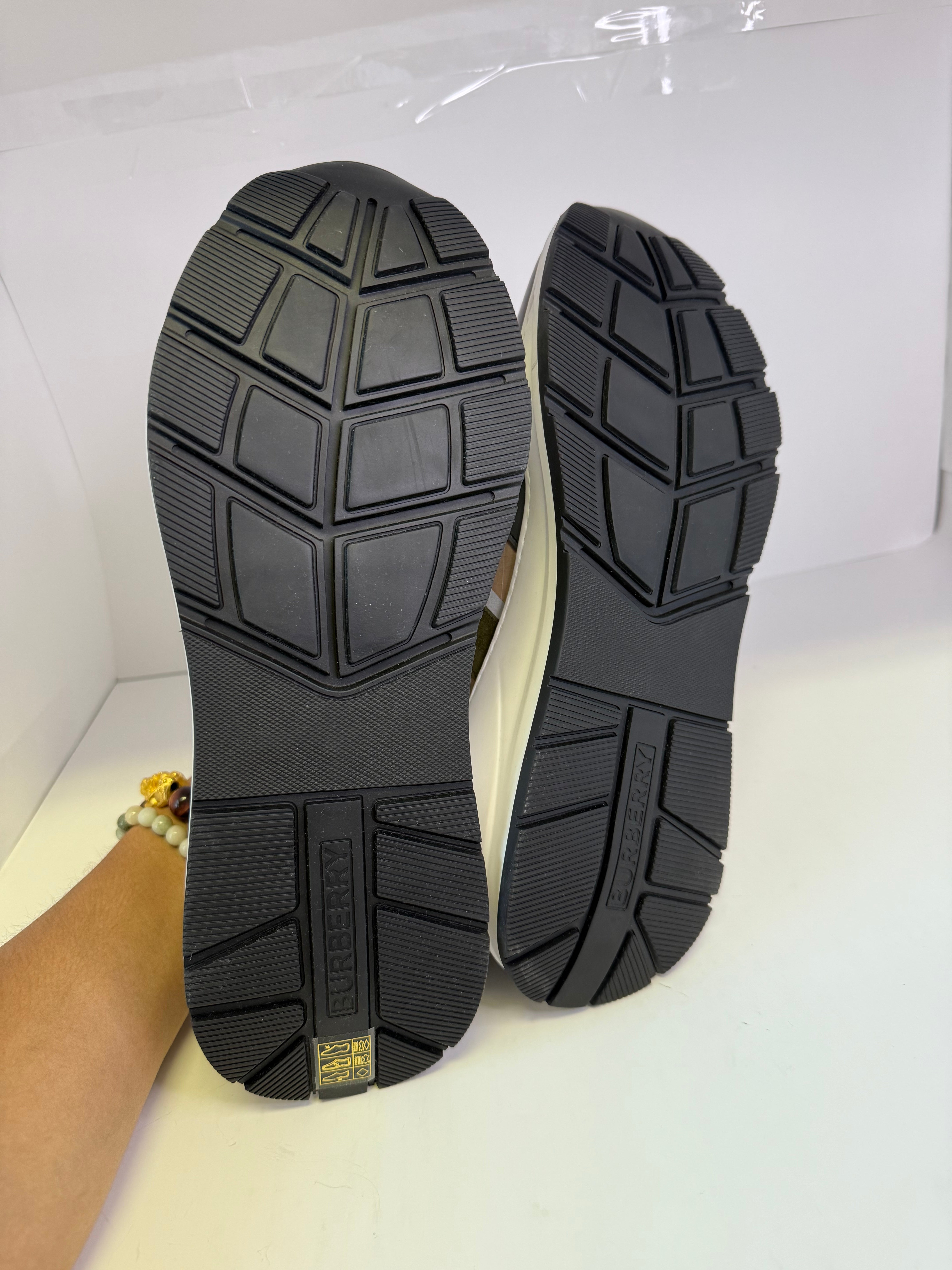 BURBERRY RAMSEY SIZE 45 (US 12-12.5)