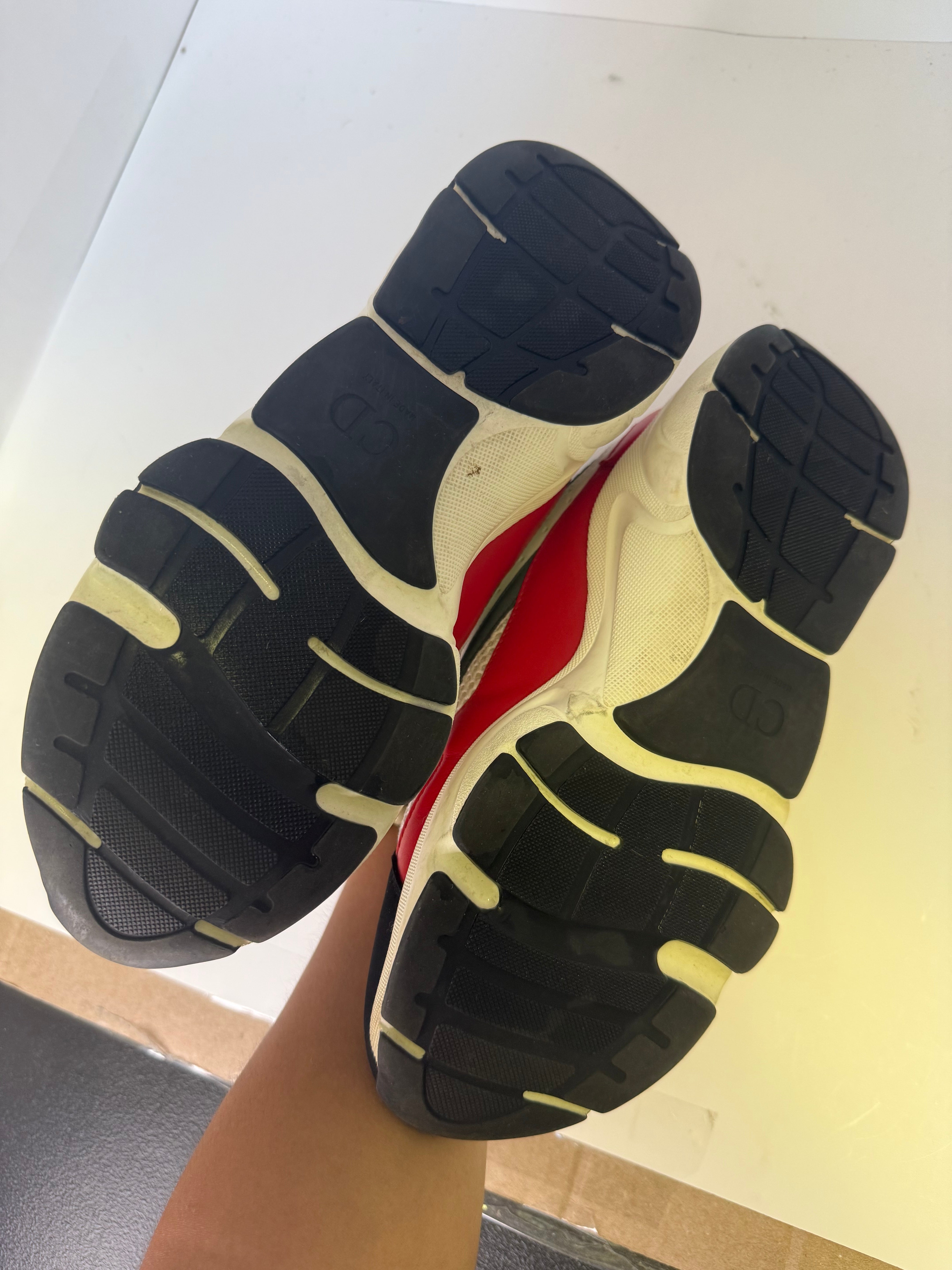 DIOR B30 SIZE 41 (US 8-8.5)