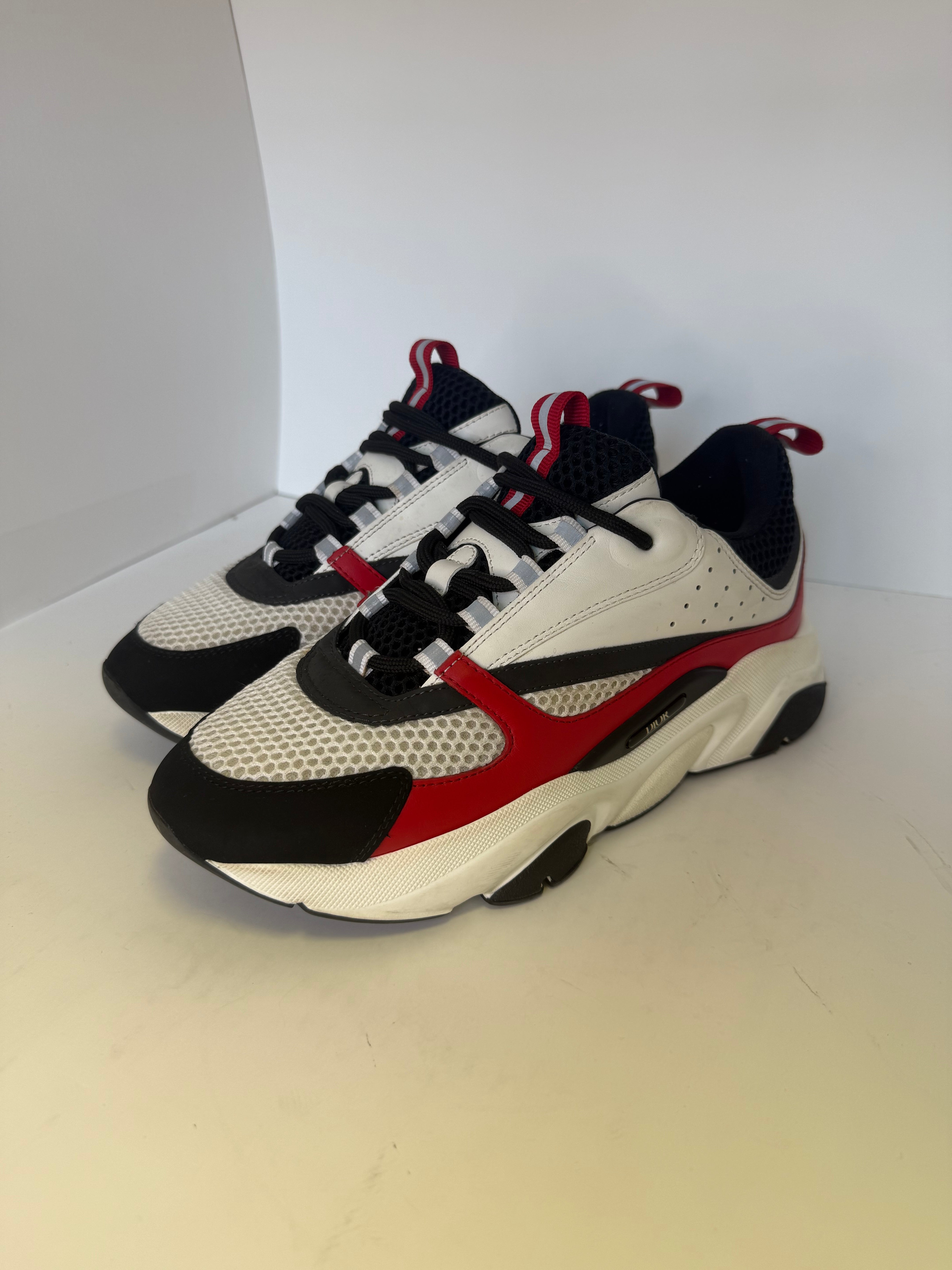 DIOR B30 SIZE 41 (US 8-8.5)