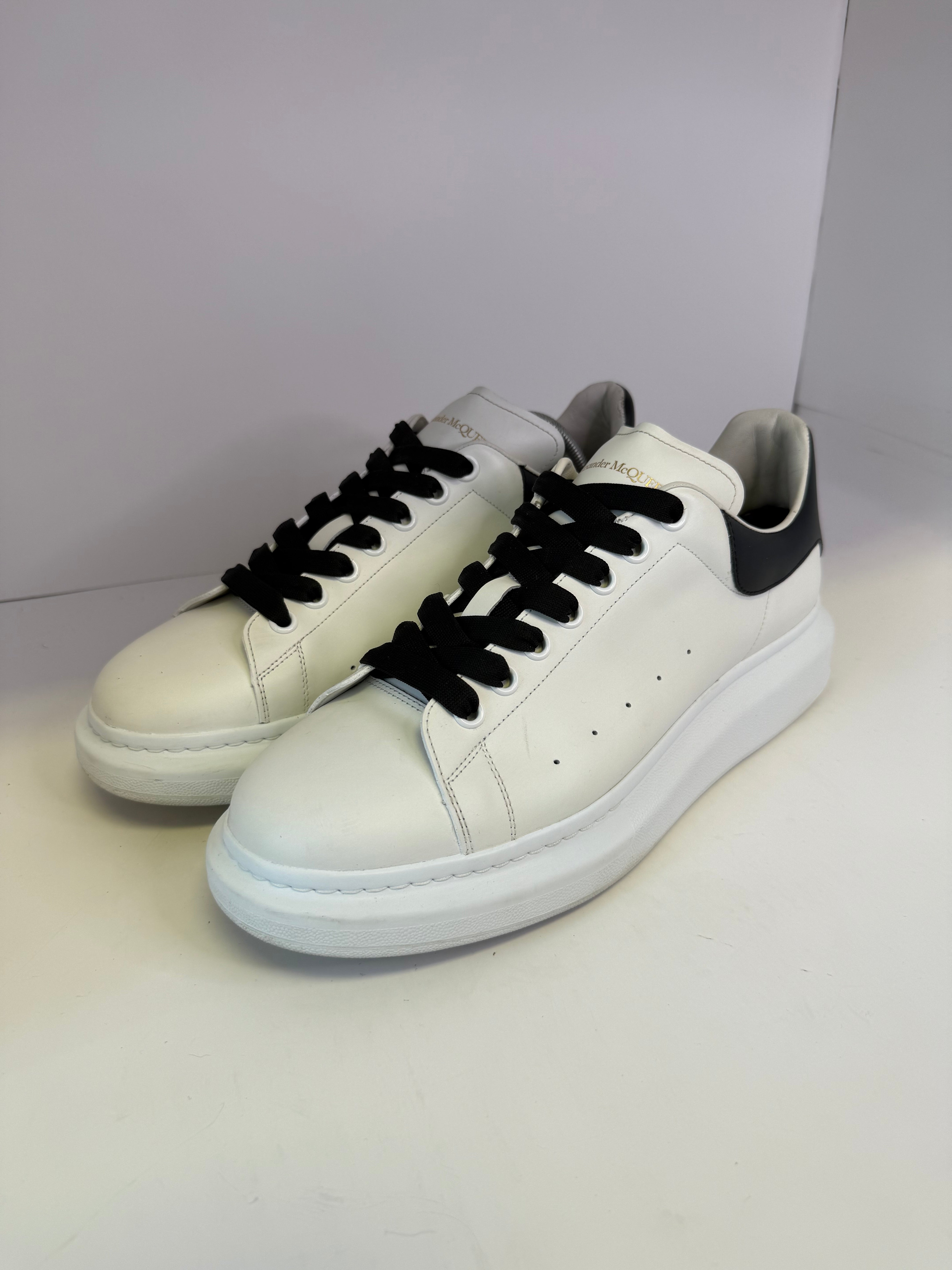 ALEXANDER MCQUEEN OVERSIZE SNEAKER