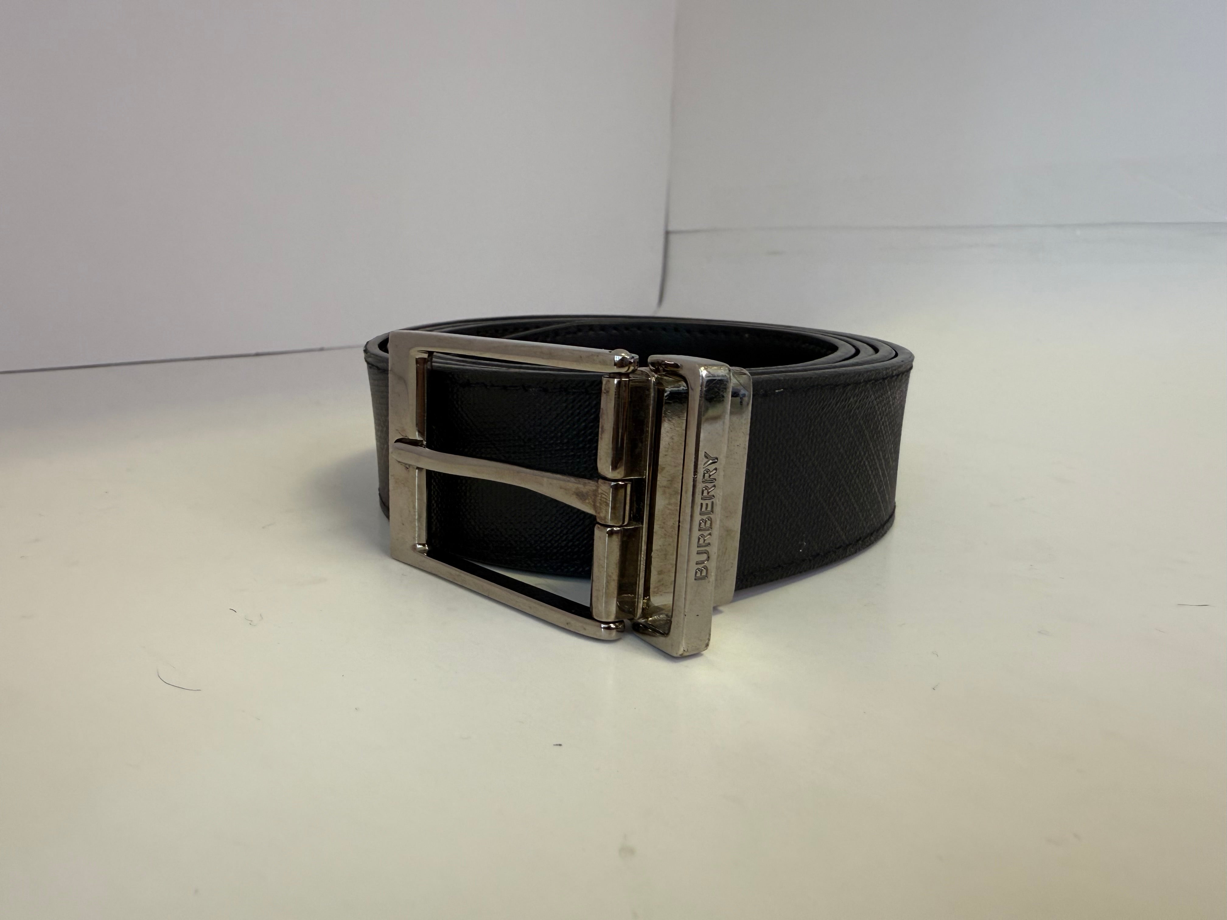 BURBERRY BELT SIZE 110 (34-38)