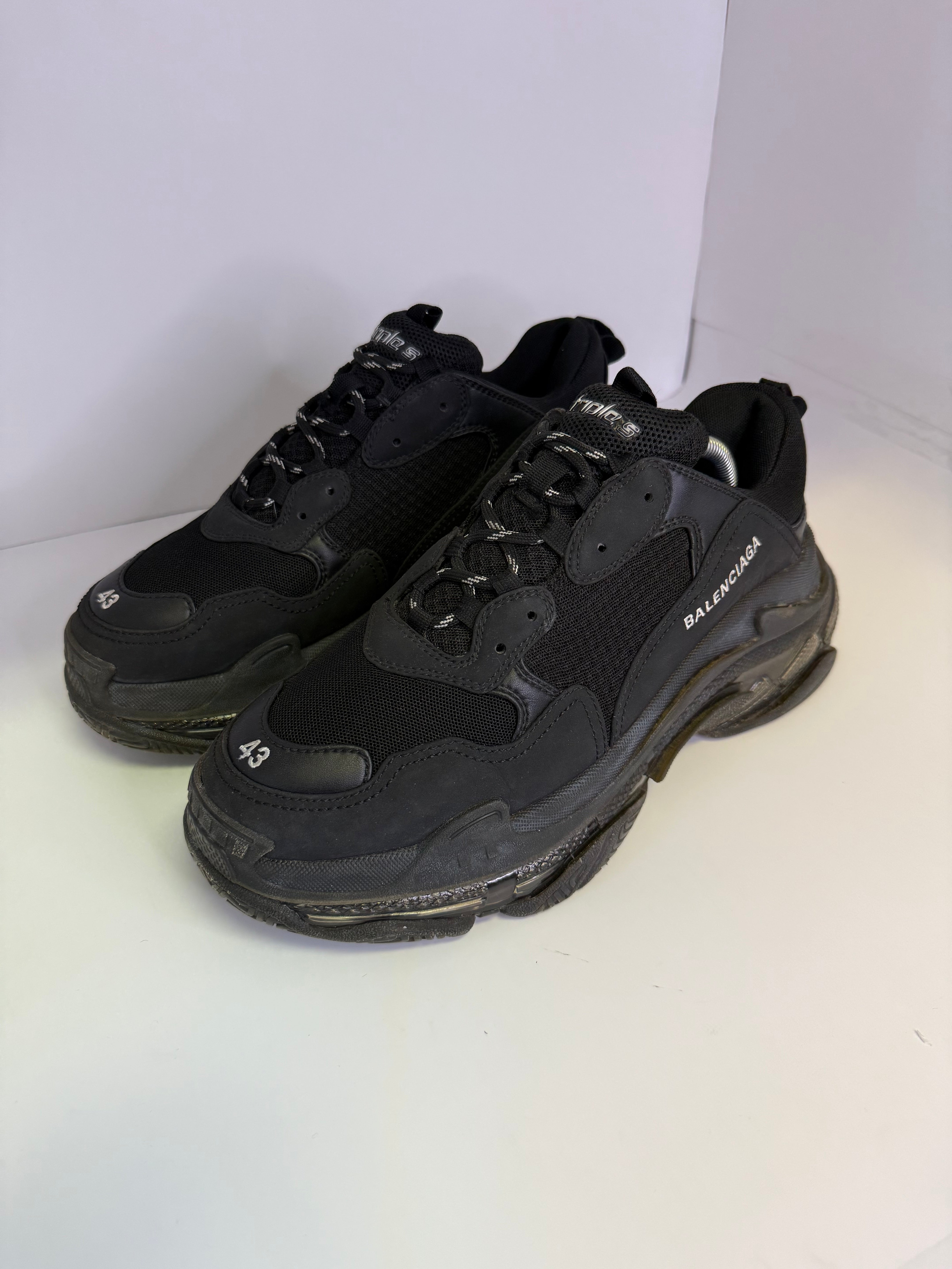 BALENCIAGA TRIPLE S SIZE 43 (US 10-10.5)