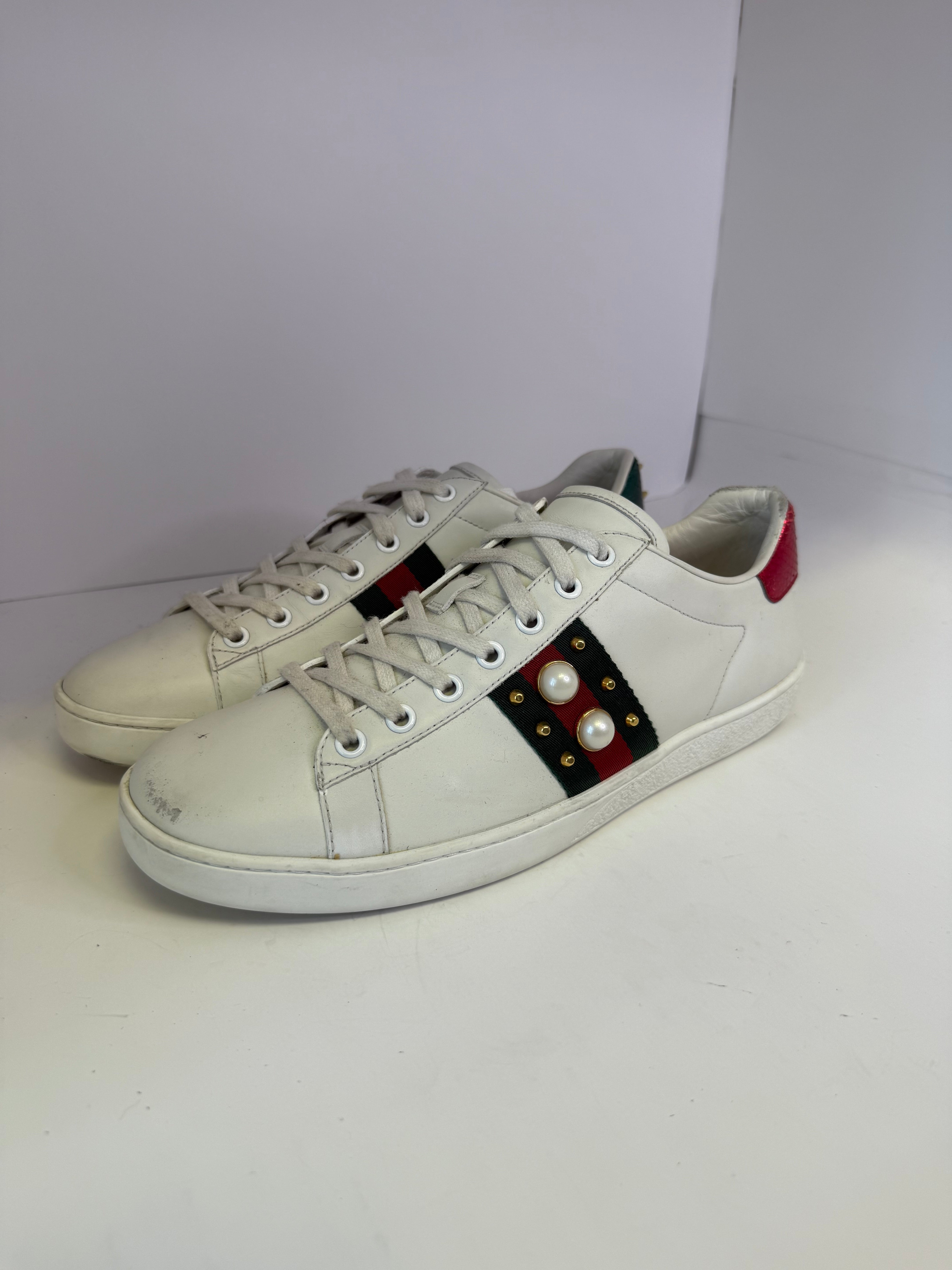GUCCI ACE SIZE 42 (9-9.5)