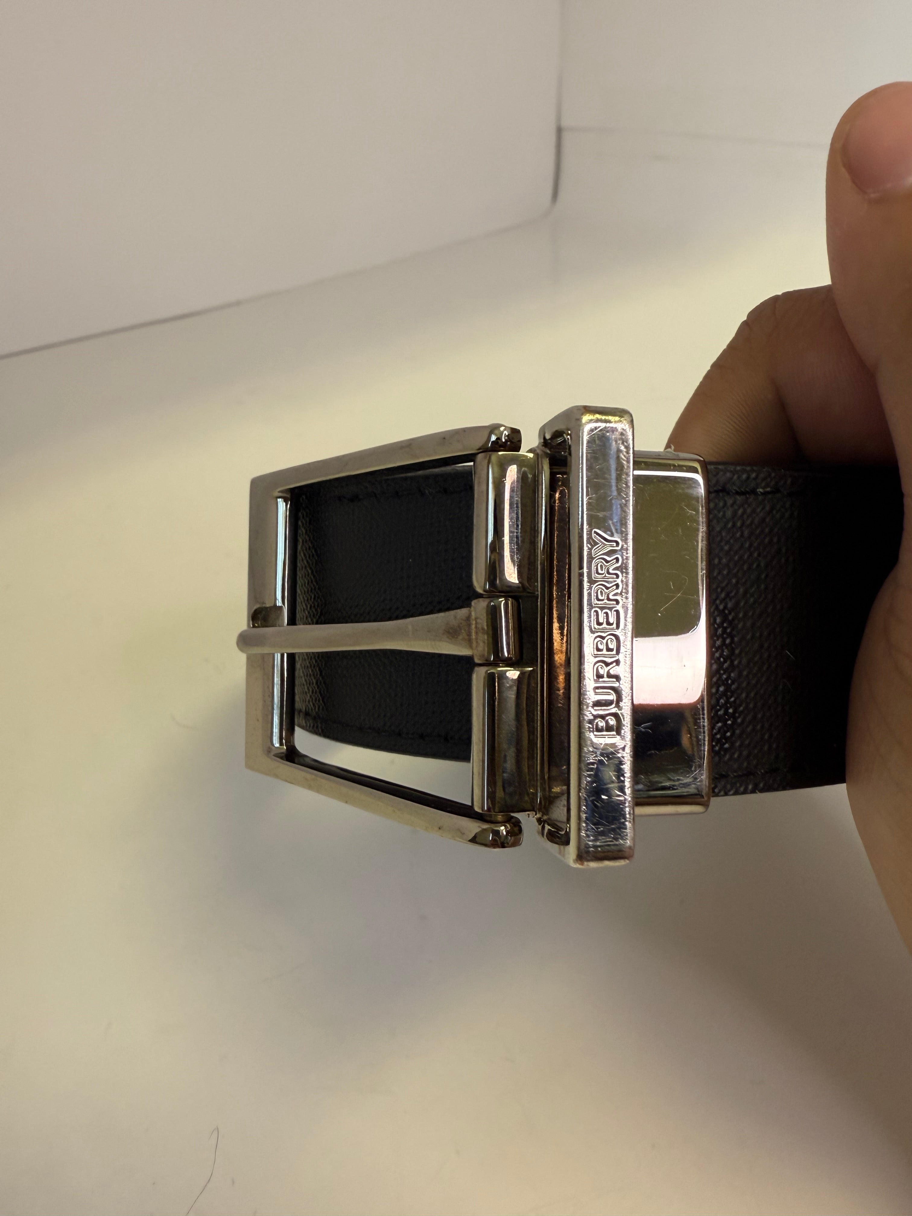 BURBERRY BELT SIZE 110 (34-38)