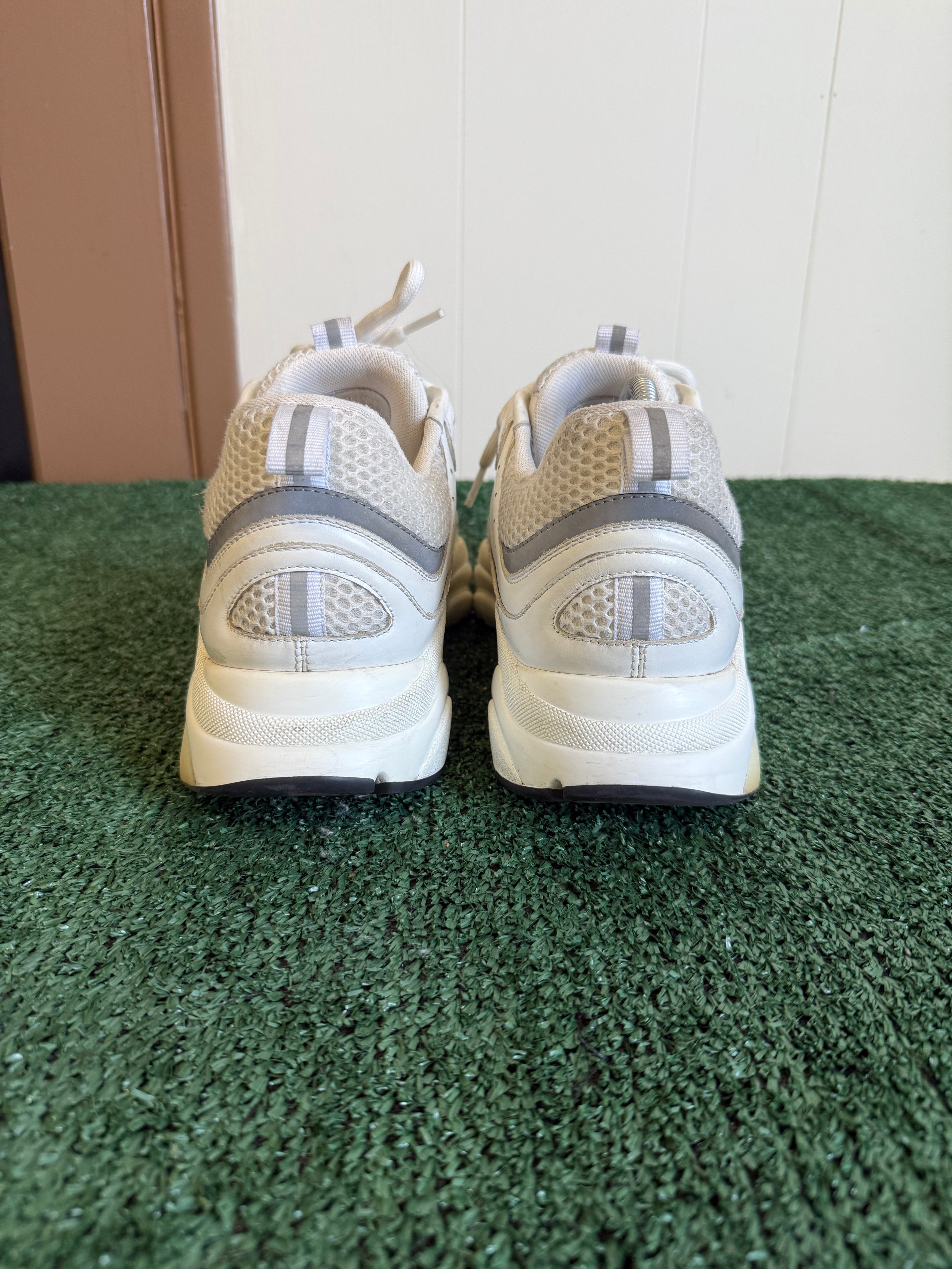 DIOR B22 WHITE 43 (10-10.5)