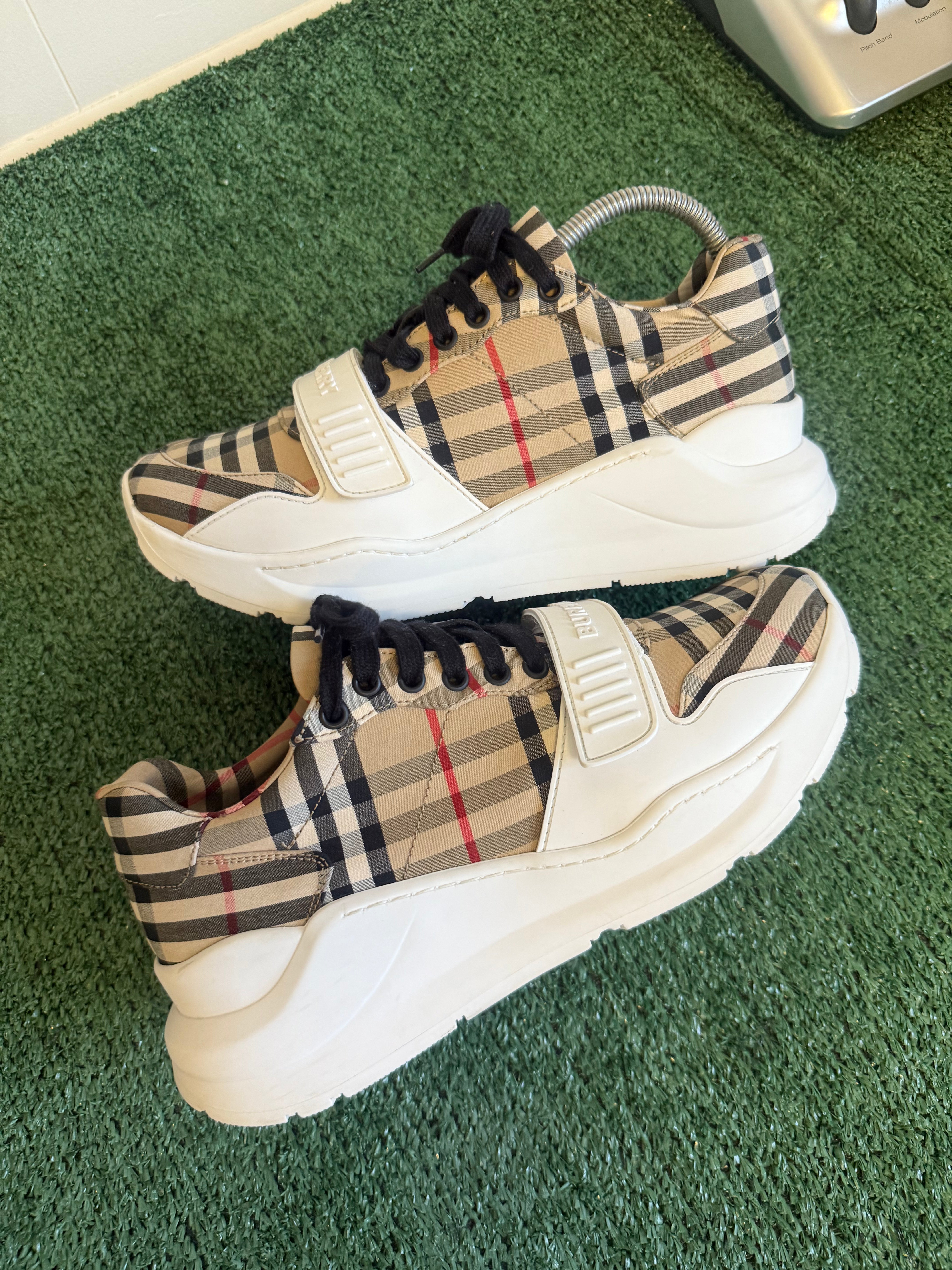 BURBERRY REGIS CHECKER TRAINER