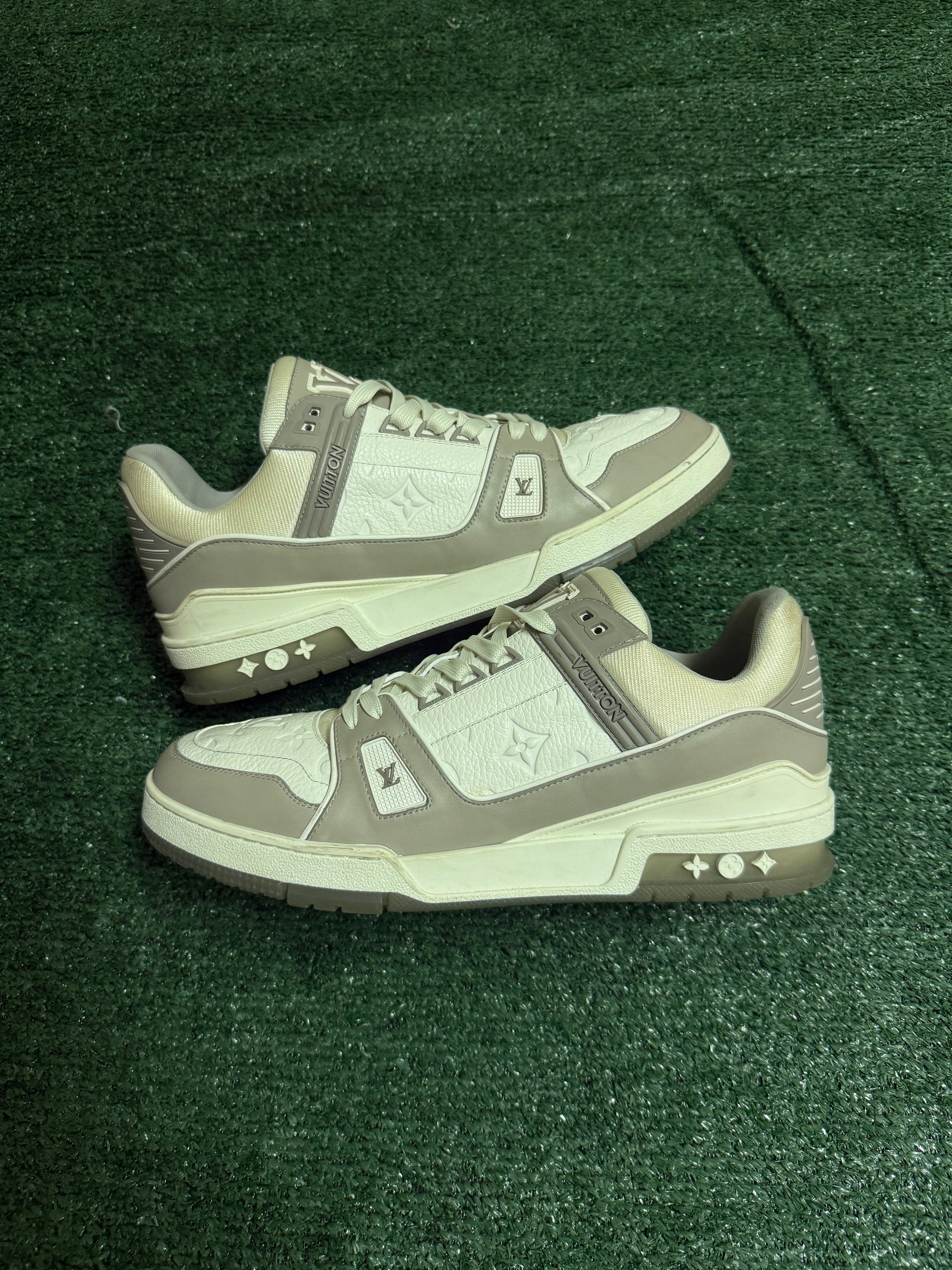 Louis Vuitton Trainer Beige White
