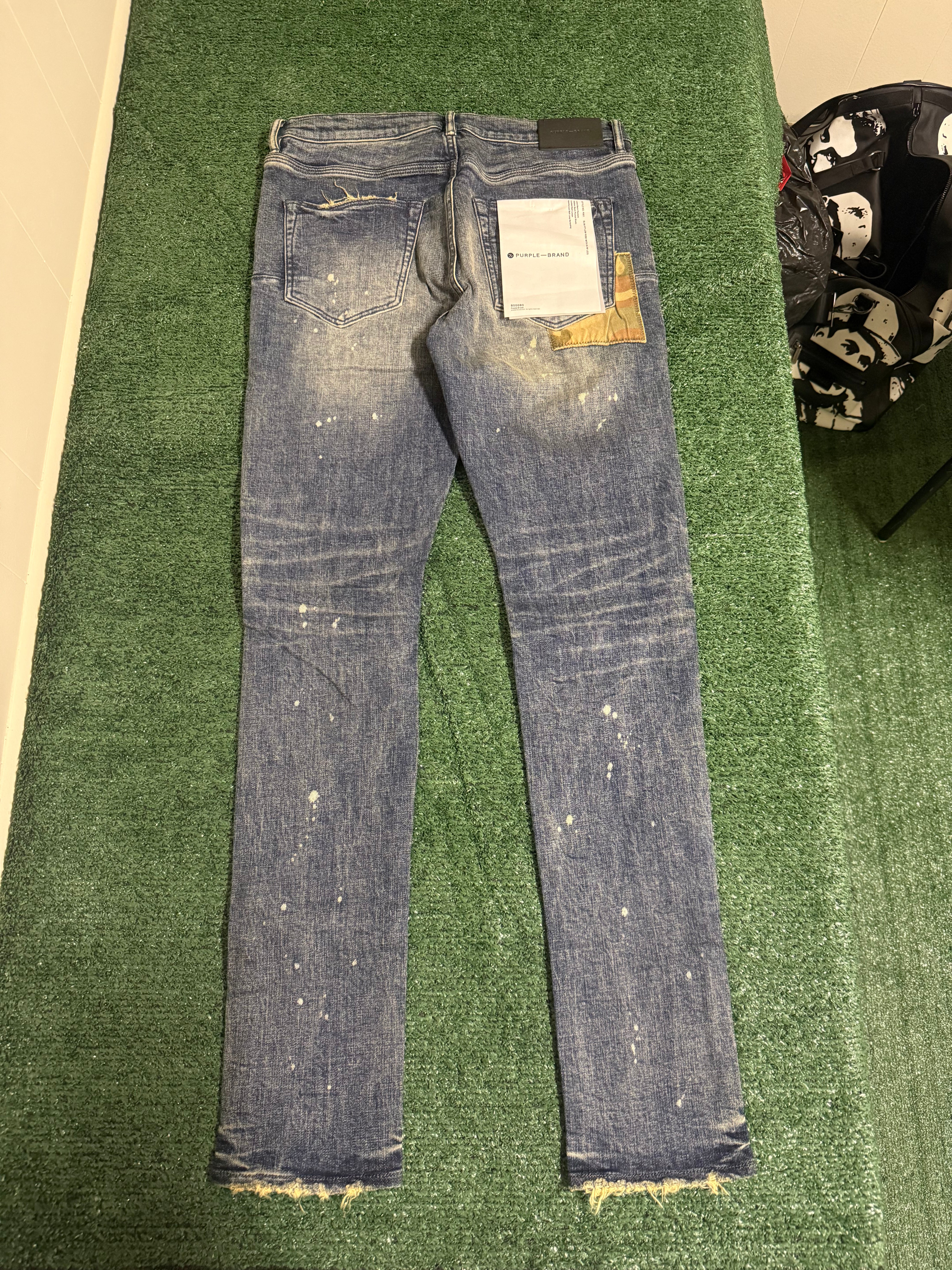PURPLE CAMO PATCH BLUE JEAN P001