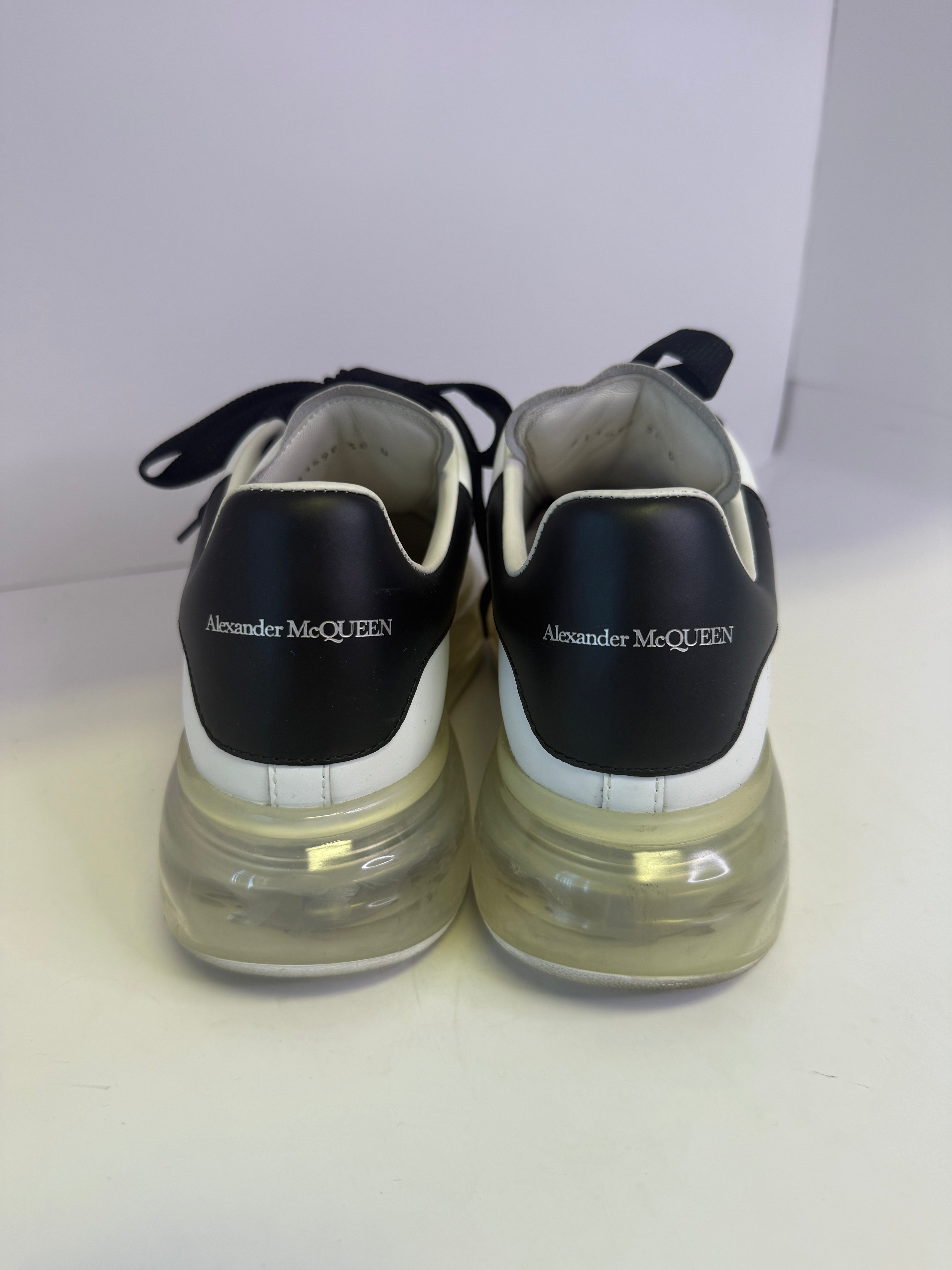 ALEXANDER MCQUEEN OVERSIZED SNEAKER SIZE 38 (US 5-5.5)